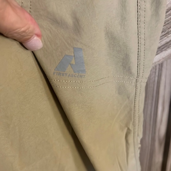 Worn a few times, but basically look new - Picture 2 of 4